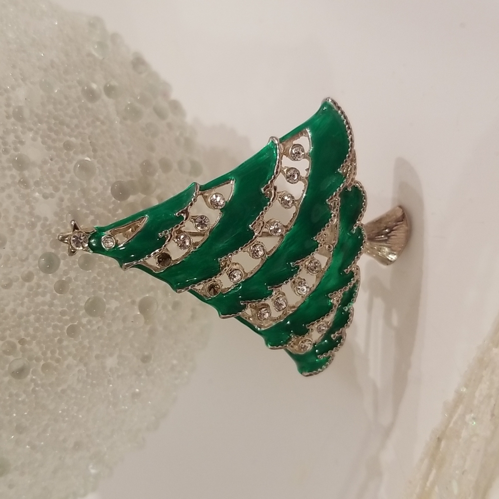 Vintage Christmas Tree Pin